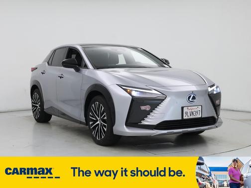 2023 Lexus RZ 450e Luxury