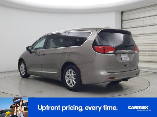 Brown 2017 Chrysler Pacifica LX