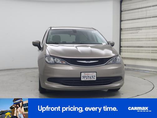 Brown 2017 Chrysler Pacifica LX