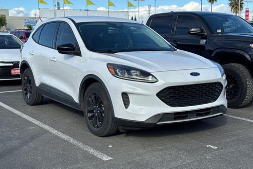 Oxford White 2020 Ford Escape SE