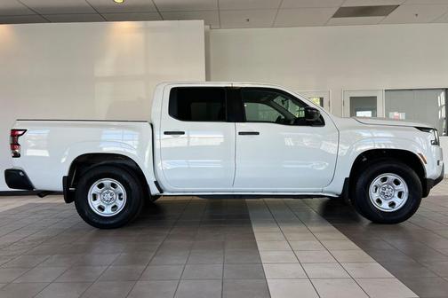 2024 Nissan Frontier S