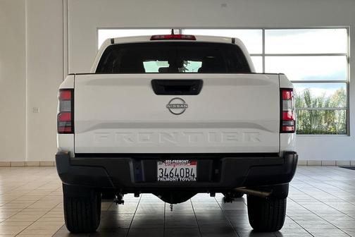 2024 Nissan Frontier S