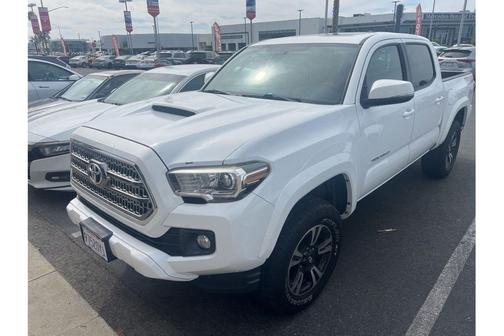 2016 Toyota Tacoma TRD Sport