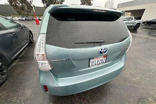 2014 Toyota Prius v Three