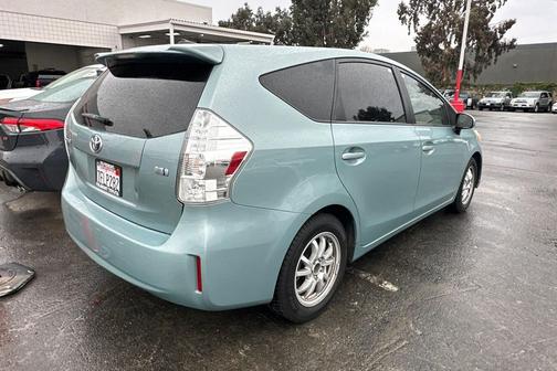 2014 Toyota Prius v Three