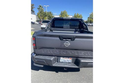 2023 Nissan Frontier SV