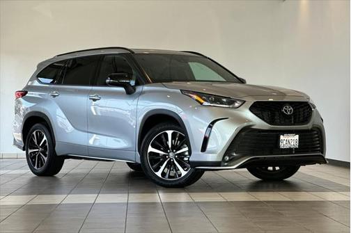 2022 Toyota Highlander XSE