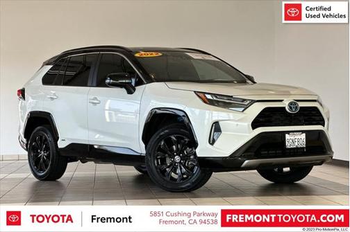 2022 Toyota RAV4 Hybrid SE