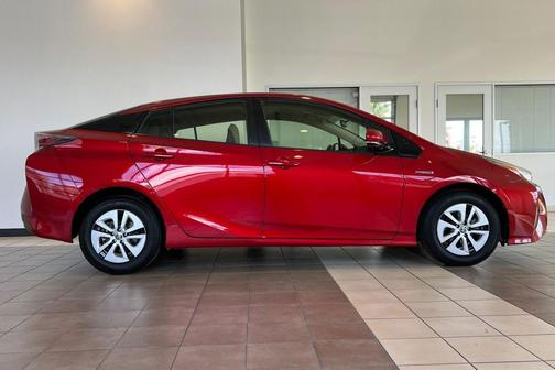 2016 Toyota Prius Two Eco