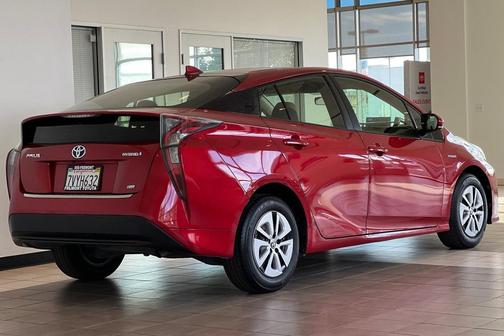 2016 Toyota Prius Two Eco