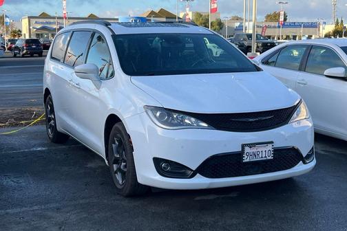 2020 Chrysler Pacifica Limited