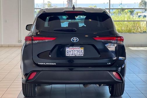 2021 Toyota Highlander Hybrid LE