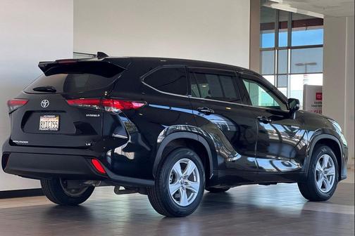 2021 Toyota Highlander Hybrid LE