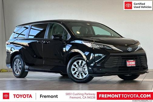 2023 Toyota Sienna LE