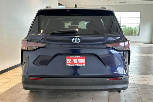 2024 Toyota Sienna XLE
