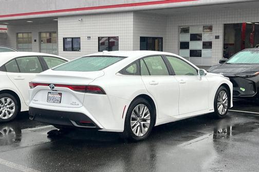 2021 Toyota Mirai Base