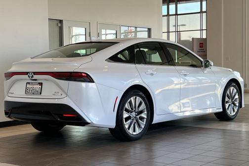 2021 Toyota Mirai Base