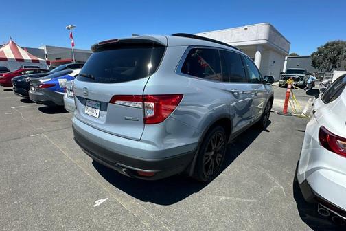 Sonic Gray Pearl 2022 Honda Pilot 2WD Special Edition