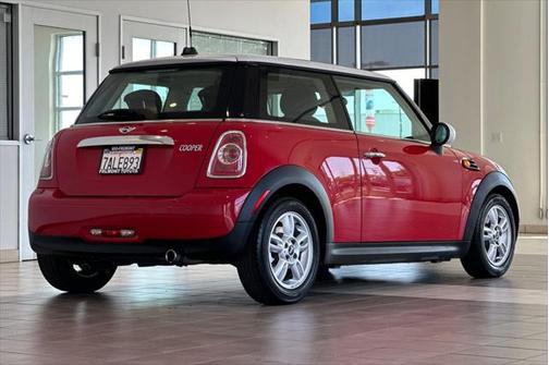 2013 MINI Hardtop Cooper