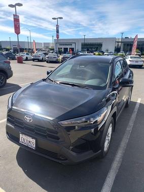 2026 Toyota Corolla Cross LE