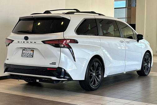 2023 Toyota Sienna XSE 7 Passenger
