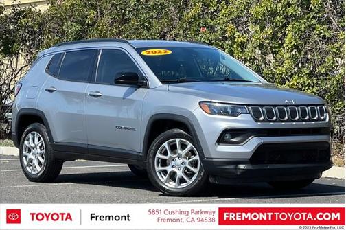 2022 Jeep Compass Latitude Lux