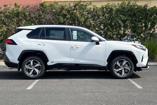 2025 Toyota RAV4 Hybrid SE