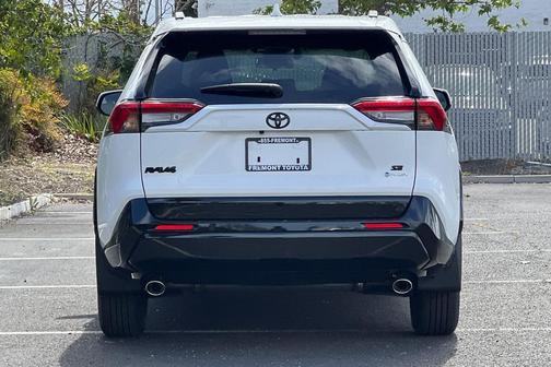 2025 Toyota RAV4 Hybrid SE