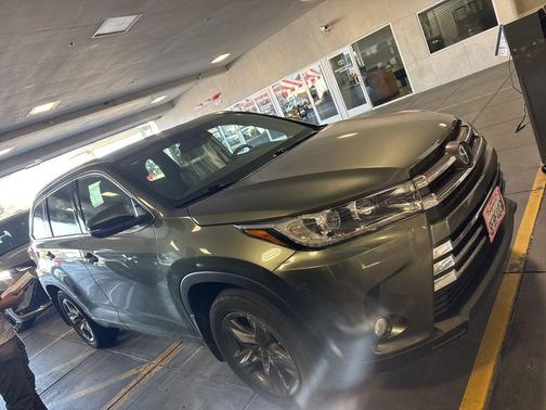 Alumina Jade Metallic 2018 Toyota Highlander Limited Platinum