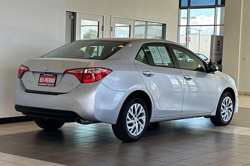Classic Silver Metallic 2019 Toyota Corolla LE