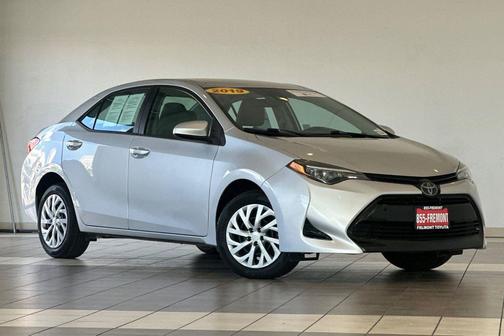 Classic Silver Metallic 2019 Toyota Corolla LE