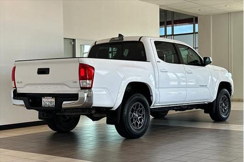 2017 Toyota Tacoma SR5