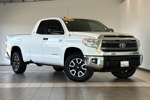 2015 Toyota Tundra SR5