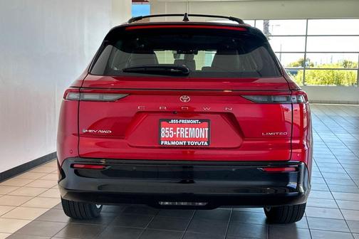 2025 Toyota Crown Signia Limited