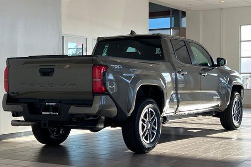 Bronze 2026 Toyota Tacoma TRD Sport