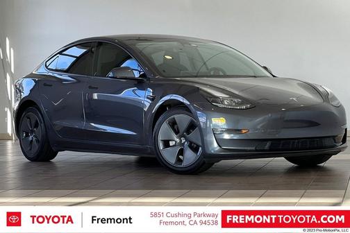 2022 Tesla Model 3 Standard Range