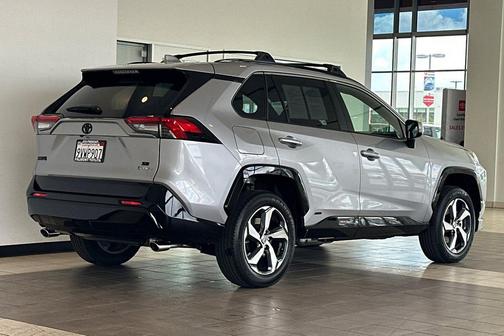 2025 Toyota RAV4 Hybrid SE