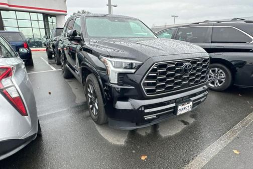 2024 Toyota Sequoia Platinum