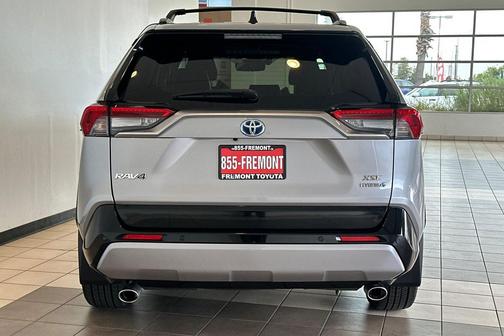 2024 Toyota RAV4 Hybrid SE