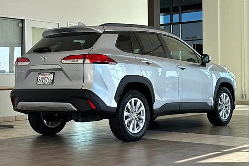 2022 Toyota Corolla Cross LE