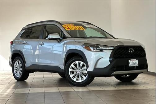 2022 Toyota Corolla Cross LE