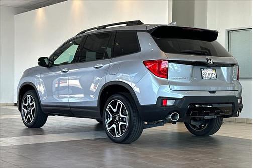 2023 Honda Passport AWD Elite