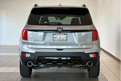 2023 Honda Passport AWD Elite