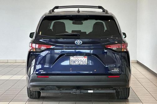 2021 Toyota Sienna XLE 7 Passenger