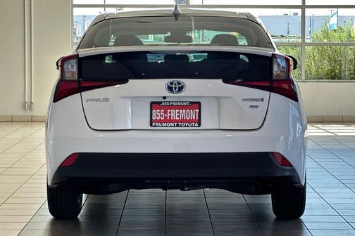 2022 Toyota Prius L