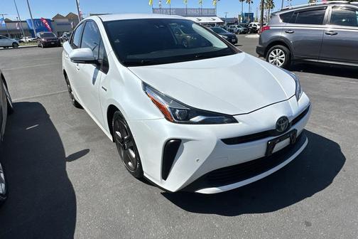 2021 Toyota Prius XLE