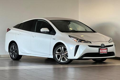 2021 Toyota Prius XLE