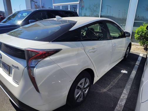 2016 Toyota Prius Two Eco