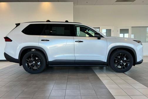 2026 Toyota Highlander Hybrid Base