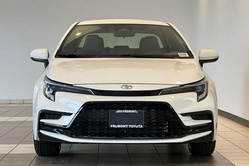 Ice 2026 Toyota Corolla Hybrid SE
